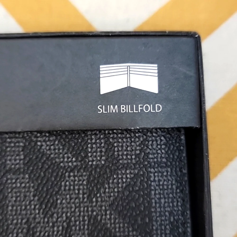 MK 2PC MEN WALLET AND PASSPORT HOLDER